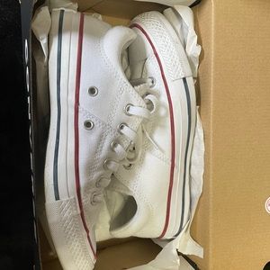 Converse Women’s size 6.5